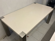 Cargar imagen en el visor de la galería, 1121 - High gloss dining table (90cm x 165cm, 76cm high)
