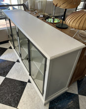 Cargar imagen en el visor de la galería, 1008 -  Large quality solid heavy sideboard with glass doors (190cm x 45cm, 86cm high)
