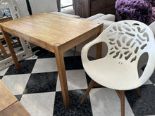 Load image into Gallery viewer, 1071 - Set with oak desk (115cm x 70cm) and chair (WE HAVE TWO OF THESE SETS IN STOCK!)
