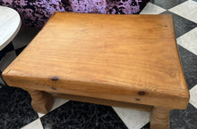 Load image into Gallery viewer, 1060 - Rustic coffee table (88cm x 66cm, 42cm high)
