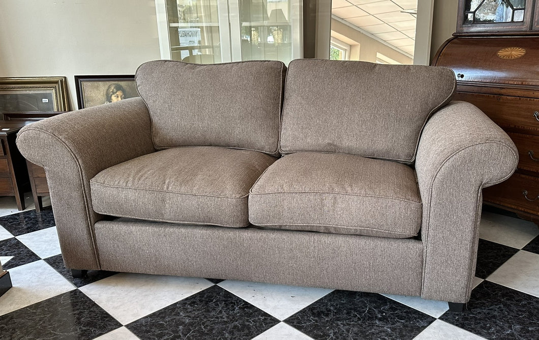 1035 - Sofa BED (195cm) in very good condition with mattress inside in good condition (115cm x 180cm)