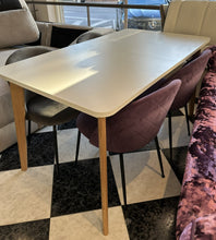 Load image into Gallery viewer, 1020 - Dining table (EXTENDIBLE!) + 4 chairs (2x grey and 2x purple)  More photos coming on Saturday! (Table on photo 140cm x 80cm, when extended: 180cm x 80cm)
