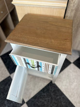 Cargar imagen en el visor de la galería, 1172 - Bedside cabinet (44cm x 30cm, 70cm high)
