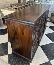 Cargar imagen en el visor de la galería, 1010 - Rustic solid heavy sideboard (150cm x 50cm, 90cm high)
