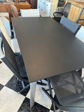 Cargar imagen en el visor de la galería, 1009 - Outdoor dining table (160cm x 95cm) with 6 chairs from "Kettler".
