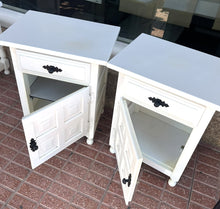 Load image into Gallery viewer, 1042 - Two Castilian cabinets (50cm x 33cm, 62cm high) 115€ for both

