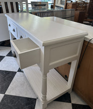 Cargar imagen en el visor de la galería, 1006 - Large white wooden sideboard (150cm x 47cm, 85cm high)
