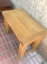 Load image into Gallery viewer, 1124 - Solid oak small coffee table / side table / bench (65cm x 38cm, 52cm high)
