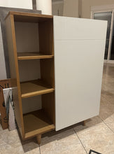 Load image into Gallery viewer, 1032 - Large (90cm x 42cm, 120cm high) cabinet (shelves inside, the bottom shelf is not mounted on the photo, will be shortly) (we have TWO in stock!)
