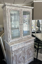 Load image into Gallery viewer, 1047 - Display cabinet (96cm x 48cm, 190cm high)
