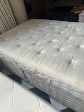 Load image into Gallery viewer, 1117 - Divan bed base with mattress from "Sealy" in good condition. (135cm x 190cm)

