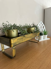 Load image into Gallery viewer, 1157 - Plant decoration. (Left: 40cm wide 20€, Right: 10€ 25cm high)
