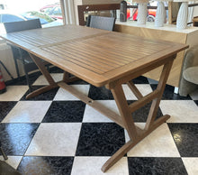 Cargar imagen en el visor de la galería, 1001 - Large teak table (Extendible!!) + 8 chairs! In good condition!! (180cm x 100cm, extended: 240cm x 100cm)
