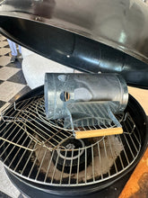 Cargar imagen en el visor de la galería, 1199 - BBQ (wheels to be attached)

