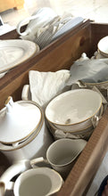 Load image into Gallery viewer, 1200 - Table ware set. Japanese, high quality! 100€ for the whole set!!
