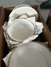 Load image into Gallery viewer, 1200 - Table ware set. Japanese, high quality! 100€ for the whole set!!
