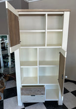 Load image into Gallery viewer, 1007 - Large high quality shelf in as new (with keys!) (100cm x 40cm, 190cm high)
