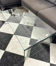 Load image into Gallery viewer, 1042 - Glass coffee table (110cm x 60cm, 41cm high)
