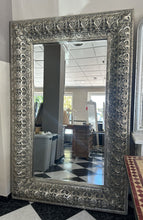 Load image into Gallery viewer, 1000 - SOLD! VENDIDO!
