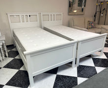 Load image into Gallery viewer, 1086 - Two single white wooden beds with mattresses (90cm x 200cm). 525€ for both! In very good condition!
