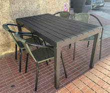 Load image into Gallery viewer, 1039 - PVC table (139cm x 78cm) and 4 chairs.
