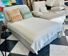 Load image into Gallery viewer, 1003 - chaise lounge with throw and pillows. (165cm x 90cm)
