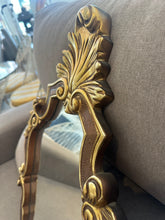 Load image into Gallery viewer, 1039 - Vintage mirror (70cm x 40cm)
