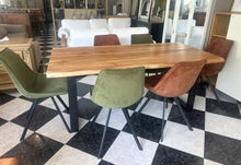 Cargar imagen en el visor de la galería, 1007 - High quality wooden dining table (180cm x 96cm) + 6 chairs.
