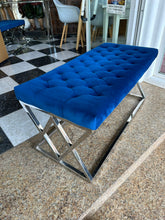 Cargar imagen en el visor de la galería, 1016 - Two high quality chrome benches (in very good condition) (100cm x 48cm, 46cm high) 145€ each.
