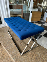 Cargar imagen en el visor de la galería, 1016 - Two high quality chrome benches (in very good condition) (100cm x 48cm, 46cm high) 145€ each.
