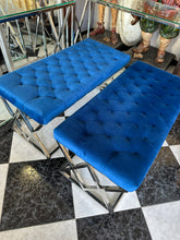 Cargar imagen en el visor de la galería, 1016 - Two high quality chrome benches (in very good condition) (100cm x 48cm, 46cm high) 145€ each.
