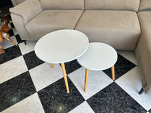 Cargar imagen en el visor de la galería, 1079 - Set of 2 coffee tables. (Largest one measures:  MORE INFO COMING BEFORE FRIDAY 14:00
