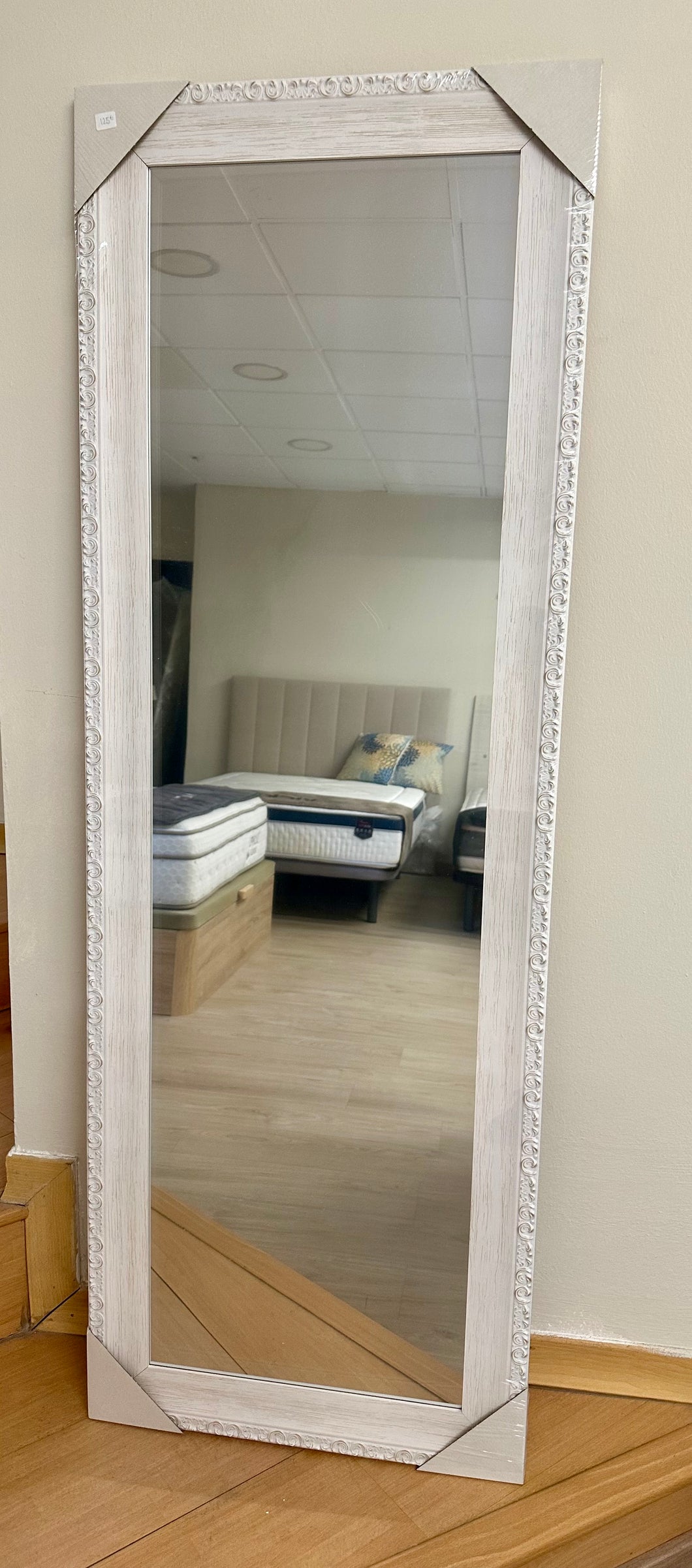 4013 - ****FACTORY NEW**** White decorative mirror (54cm x 154cm)