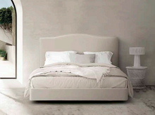 Load image into Gallery viewer, LA PREMIER "DUBAI" - 135cm high, 7cm thick. Fabric or Faux leather. Available in all sizes and in different colors (click to see more)! PRICE STARTING FROM 352€.
