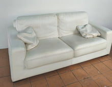 Cargar imagen en el visor de la galería, 1001 - High quality leather sofa suite! (Two-seater: 175cm wide, 90cm deep + Three-seater: 210cm wide, 90cm deep) In good condition!  695€ for both!
